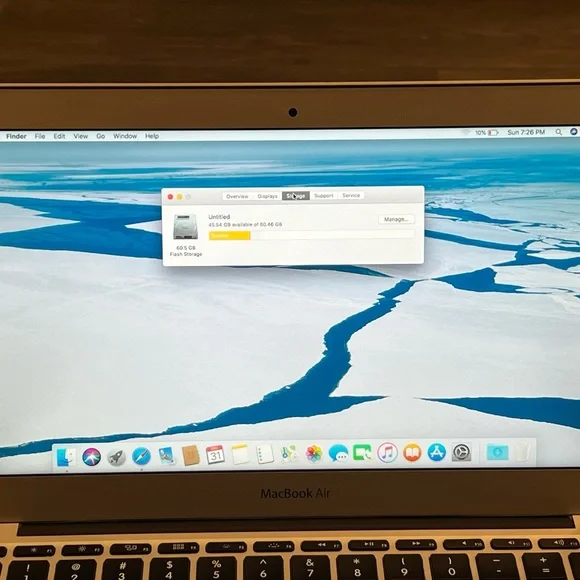 MacBook Air 11 Inch - Picture 4 of 7